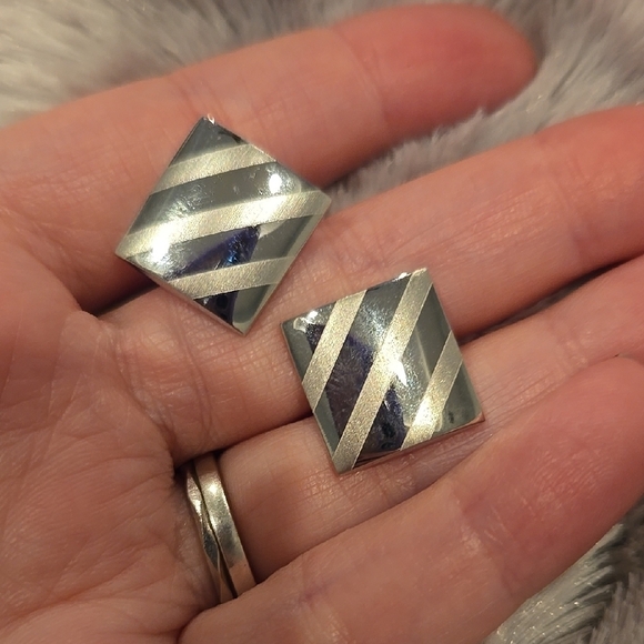 Stainless Steel Matte & Shiny Silver Cufflinks with Diagonal Stripes Brand New - Picture 4 of 6